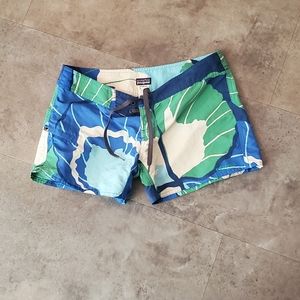 Patagonia lace front shorts sz 4